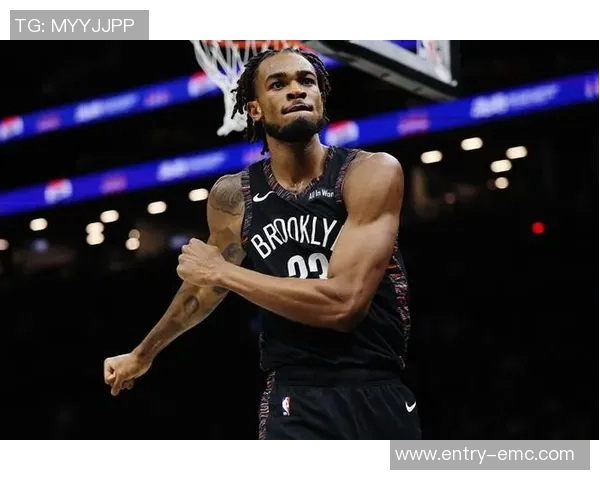 克拉克斯顿受到步行者和勇士等多支球队的密切关注与追逐