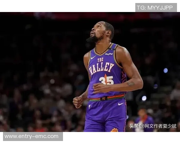 火力全开杜兰特首节独揽13分半场贡献15分4篮板2助攻表现抢眼